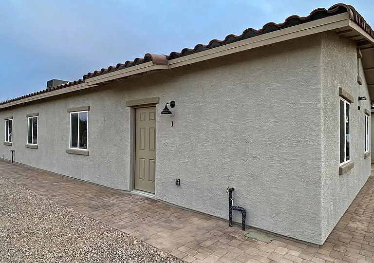 6009 S Fontana Ave #2 — Photo 1