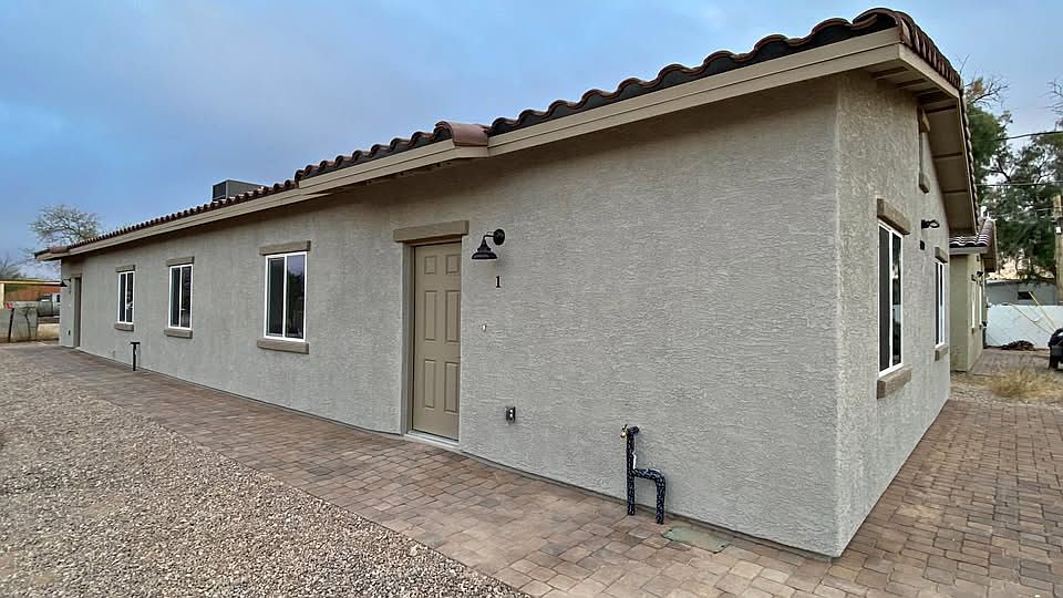 1st image of 6009 S Fontana Ave #2