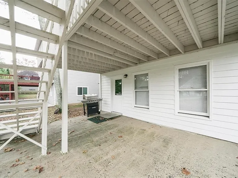 4085 Pineset Dr — Photo 33