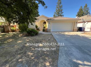 5938 W Minarets Ave, Fresno, CA 93722