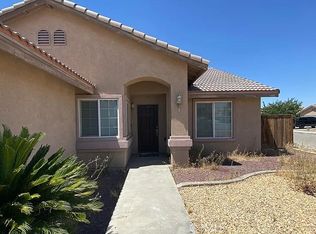 10374 Bella Ln, Adelanto, CA 92301