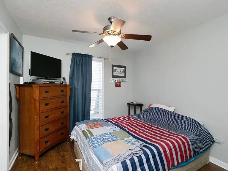 266 Glenda Ct — Photo 13