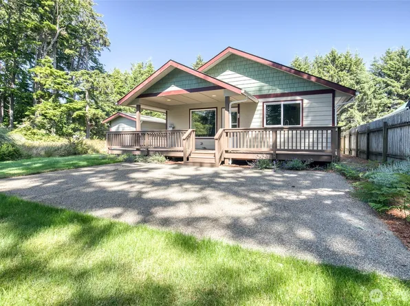 173 Bass Avenue SE, Ocean Shores, WA 98569