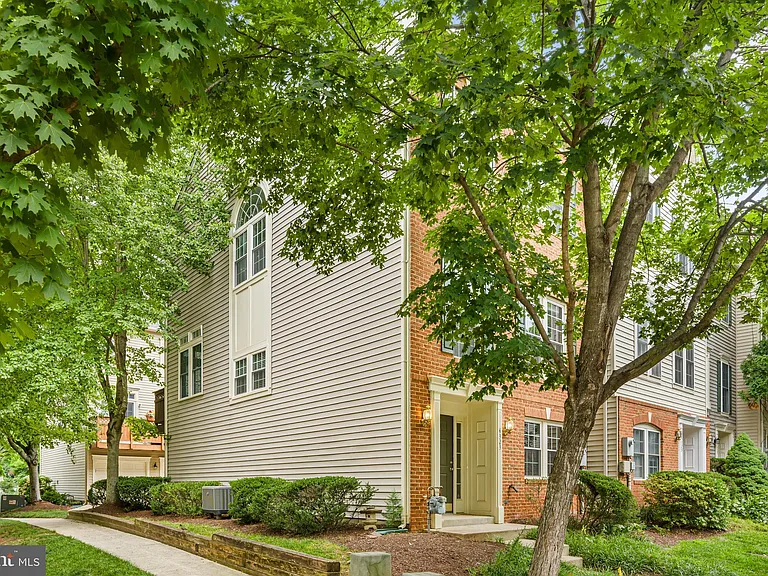 4323 Thomas Brigade Ln — Photo 39