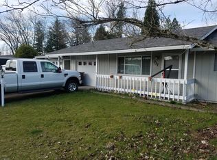 711 E 5th St, Molalla, OR 97038