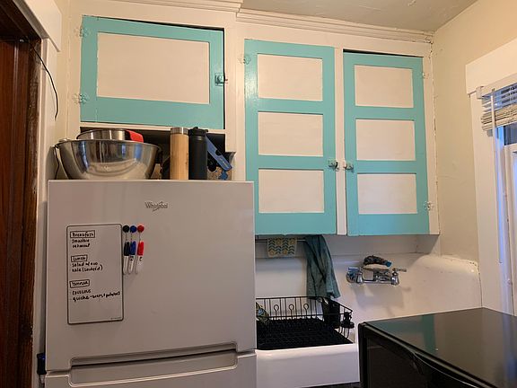 4th image of 419 N State St #6