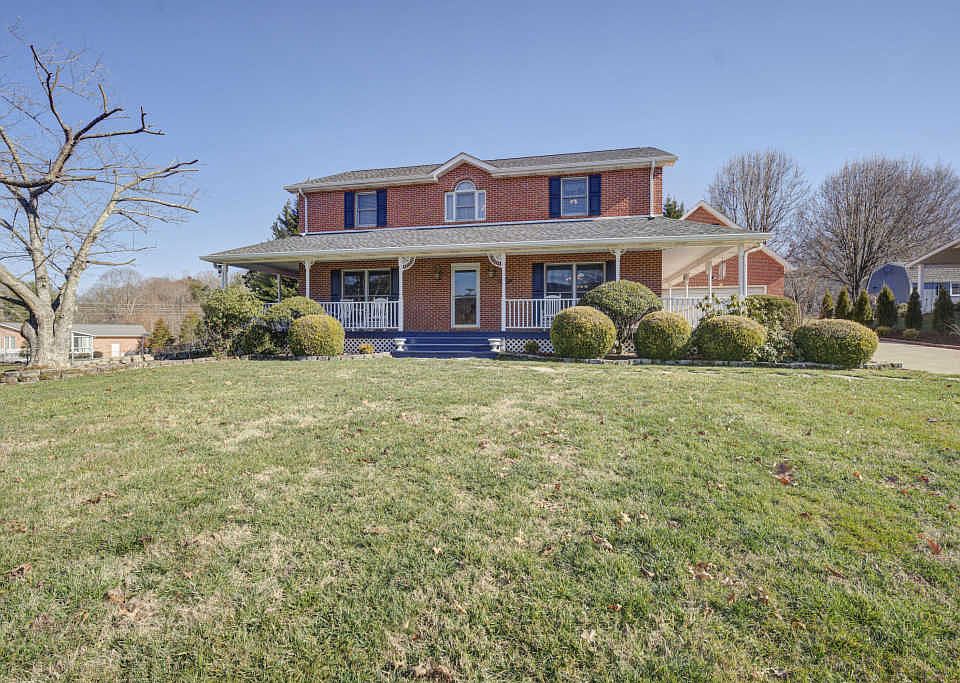 1st image of 104 Beech Brook Ct
