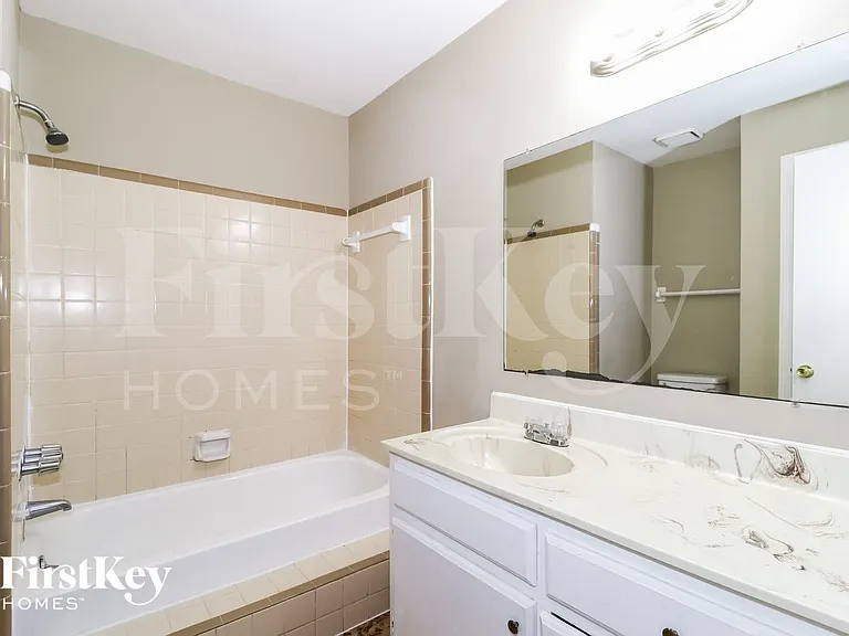 6684 Elmore Rd — Photo 10