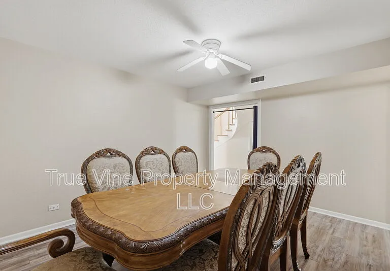 2423 W Gramercy Pl — Photo 11