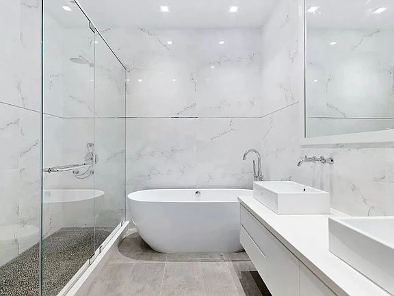 4th image of 42 Walker St APT 2