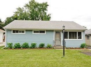 438 Moore Ave, St Charles, IL