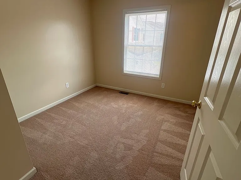 2620 E Oaklawn Ct — Photo 21