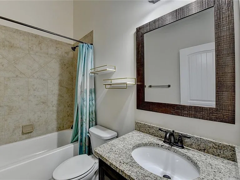 2230 Manor Creek Ct — Photo 44