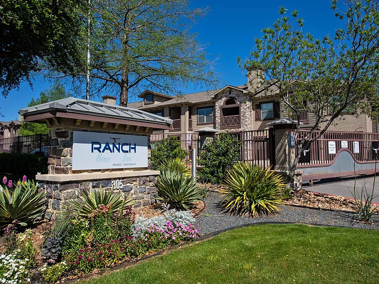 Ranch Three0Five — Photo 27
