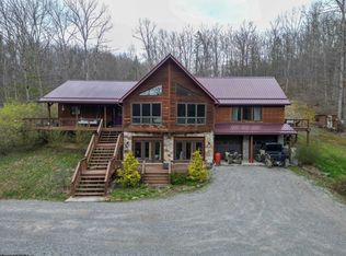 1654 Back Rd, Valley Bend, WV