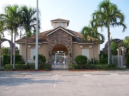 5th image of 4084 Coontie Ct