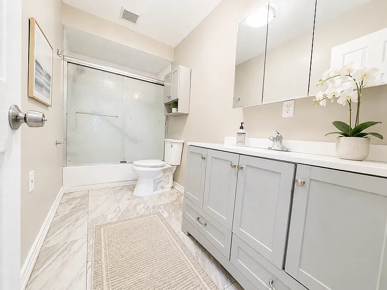 27056 Lawnwood St — Photo 13