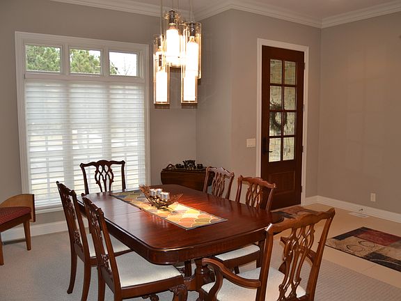 Front Entry/Formal Dining