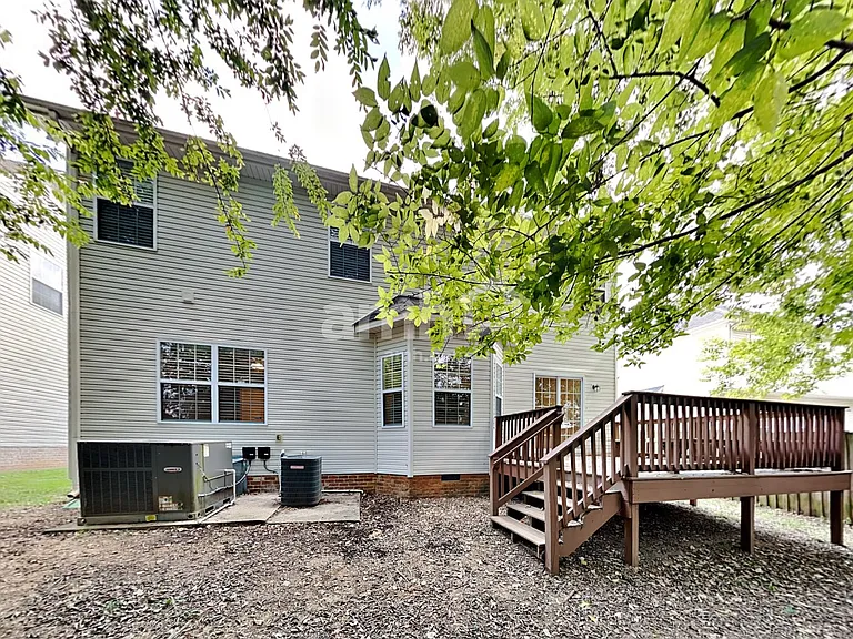 2495 Oak Hill Dr — Photo 21