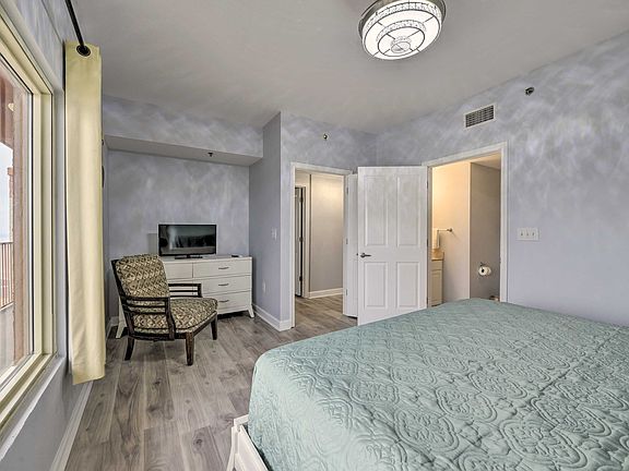 4th image of 9900 Thomas Dr Unit 1229