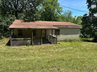 3674 Jet Dr, Stover, MO 65078