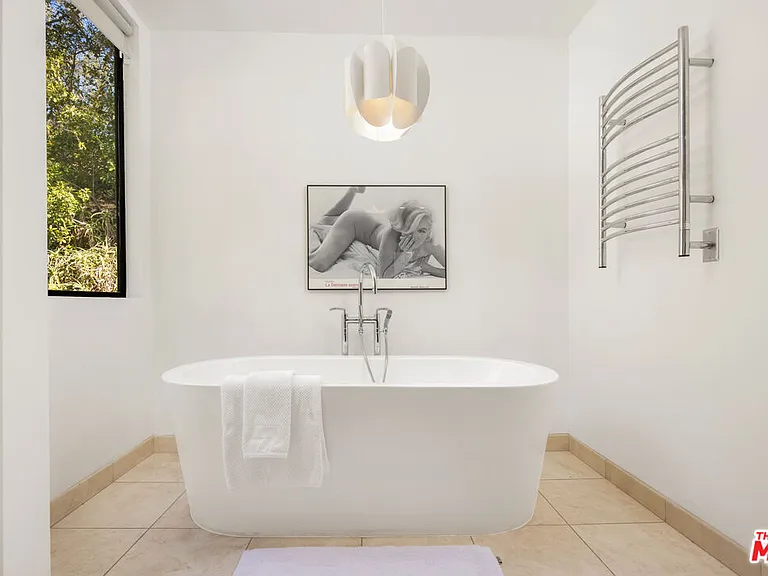 6319 Heather Dr — Photo 8