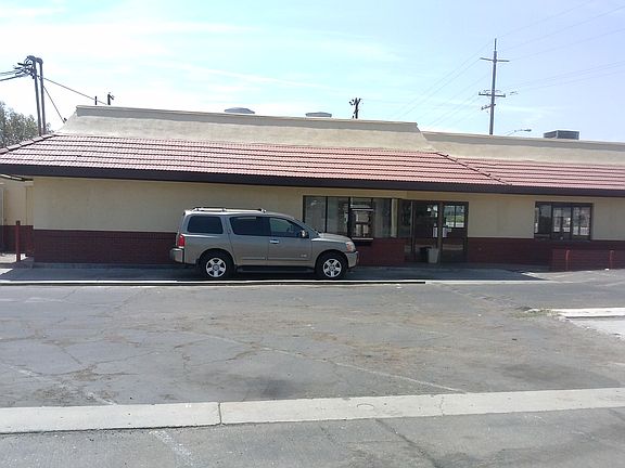 3rd image of 2111 Columbus St