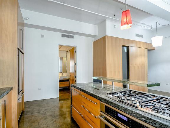 4th image of 410 Jessie St Suite 307