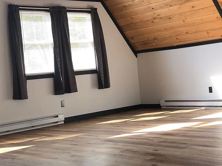 309 Mary Elizabeth St — Photo 11