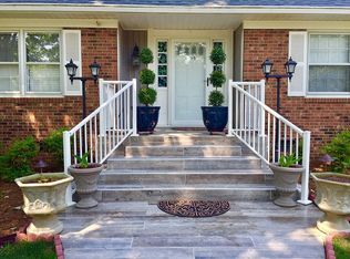 1155 Sweetbriar Rd, High Point, NC 27262