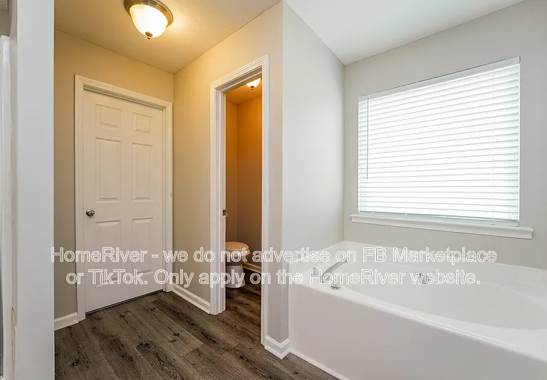 4723 Beau Point Ct — Photo 10