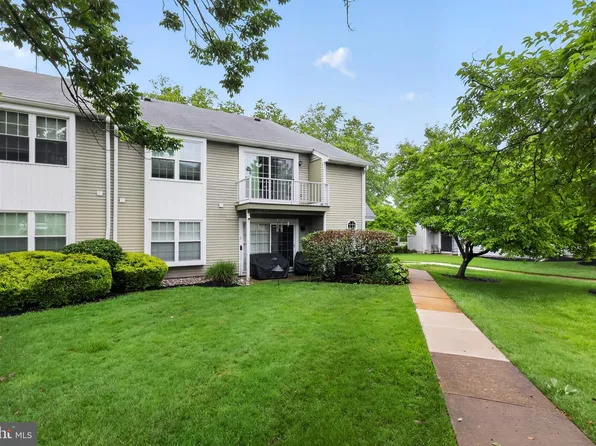 332 Willow Turn, Mount Laurel, NJ 08054
