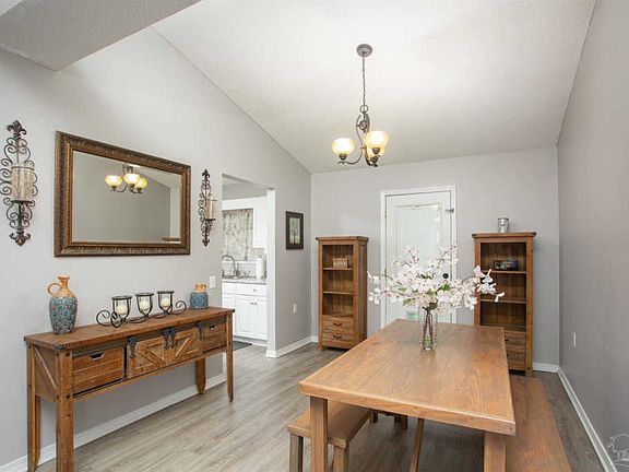 5th image of 1114 Camaree Pl