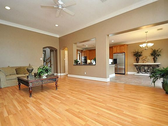 3rd image of 4007 Easton Bend Ct