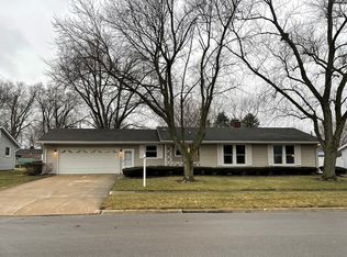 275 N Vernon St, Herscher, IL 60941