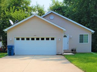 4414 Flint Lake Gtwy, Valparaiso, IN 46383
