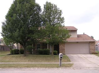 8711 Watergate Dr, Dayton, OH 45424