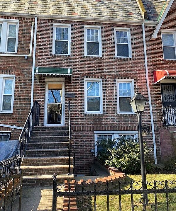 1st image of 2058 E 29th St