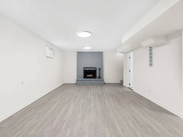3295 Emerson Ave — Photo 11