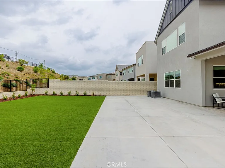 27526 Elderberry Dr — Photo 41