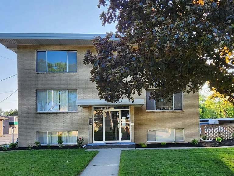 4031 Stannard Dr #20 — Photo 3