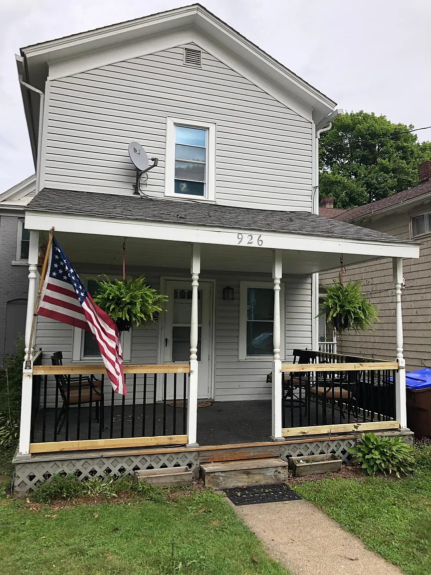 926 Buffalo St photo 1