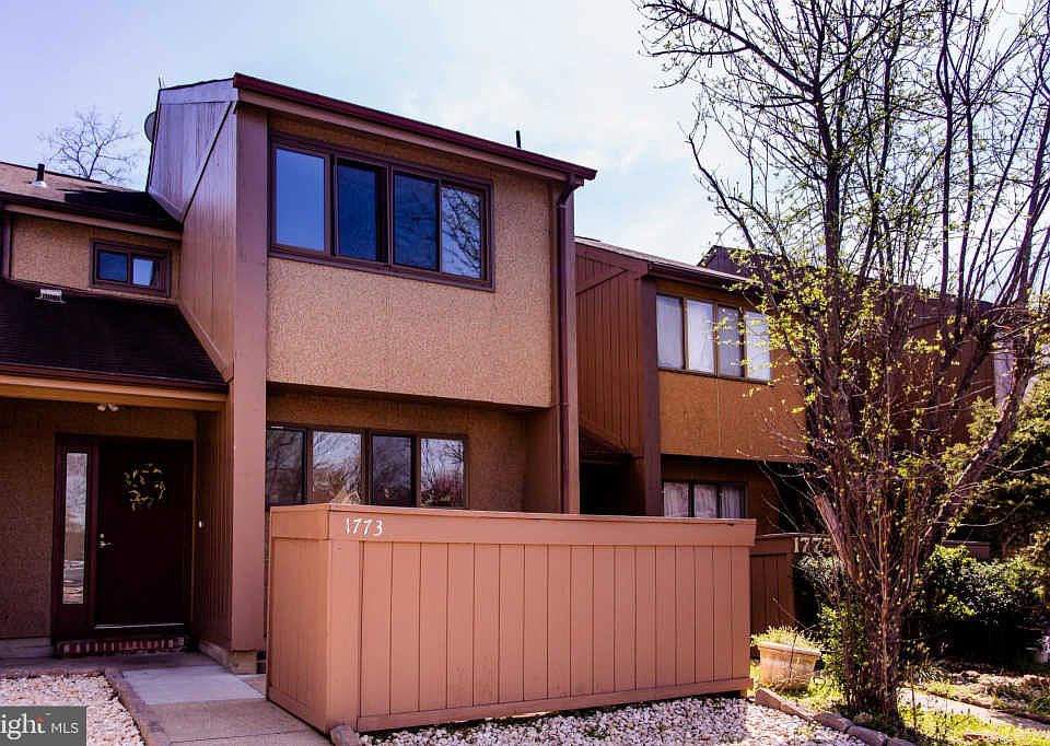 1st image of 1773 Powder Horn Ter
