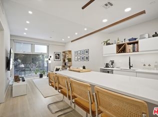 630 W 6th St APT 201, Los Angeles, CA 90017