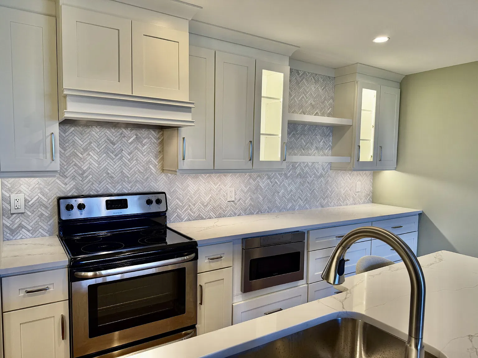 1 bed, 1.0 bath, 760 sqft, $1,900 — Photo 4