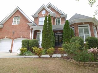 8425 Edwardton Dr, Roswell, GA
