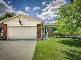 12106 Beckford Estates Dr, Maryland Heights, MO 63043