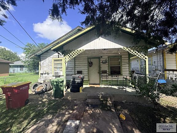 5th image of 3376 E 25th St