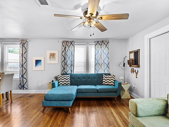 5th image of 1666 W Intendencia St #A