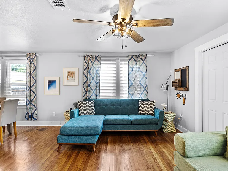 1666 W Intendencia St #A — Photo 5